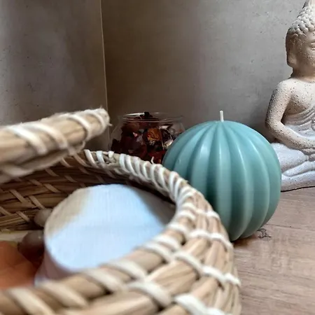 Urban Zen Den 2