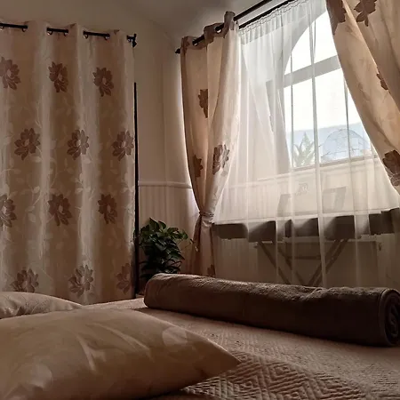 Urban Zen Den 2 Апартаменты *