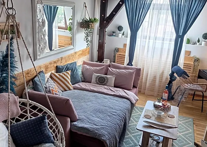 Апартаменти Urban Zen Den 2 Бухарест