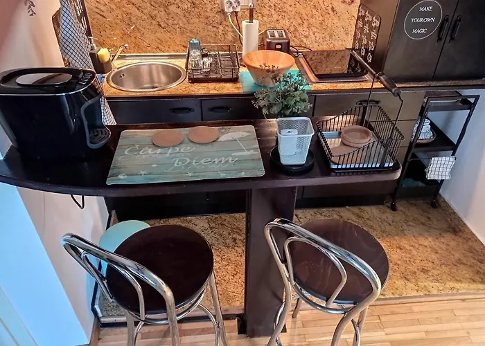 Urban Zen Den 2