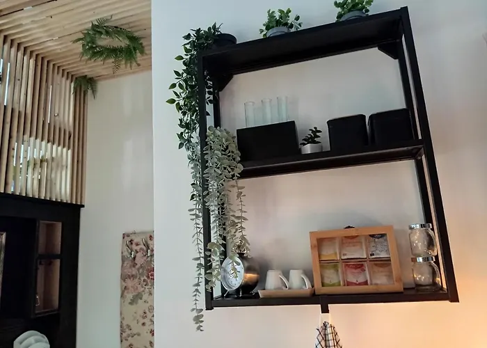 Urban Zen Den 2 *